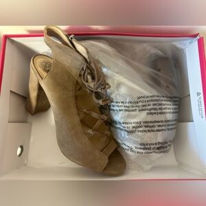 Brand new Vince camuto lace up ankle shoes/boots